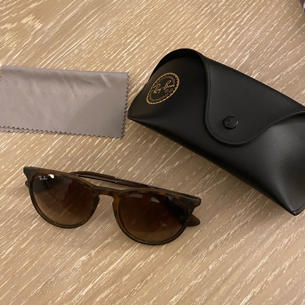 Ray-ban Erika Classic Sunglasses - Brown / Tortoise
